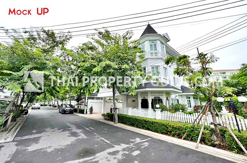 House with Shared Pool in Bangnatrad 